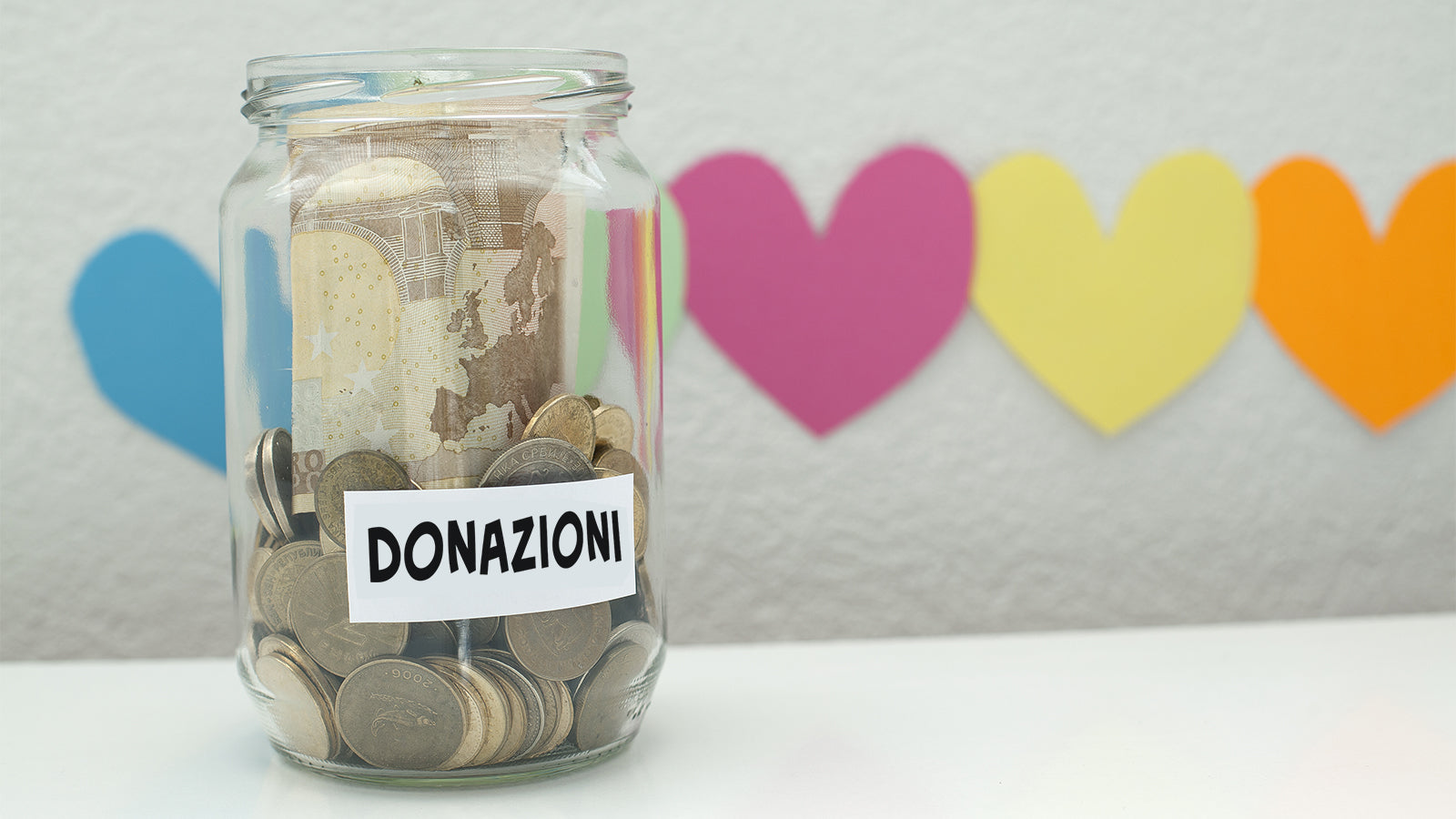 Una donazione fatta col cuore: aiutaci ad aiutare! - Eine Spende, die von Herzen kommt: Helfen Sie uns helfen!
