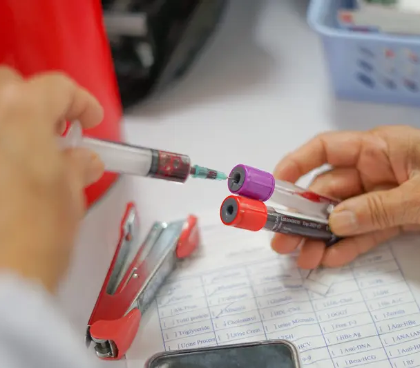 Servizio aggiuntivo di prelievo sangue - Zusätzlicher Blutabnahmeservice